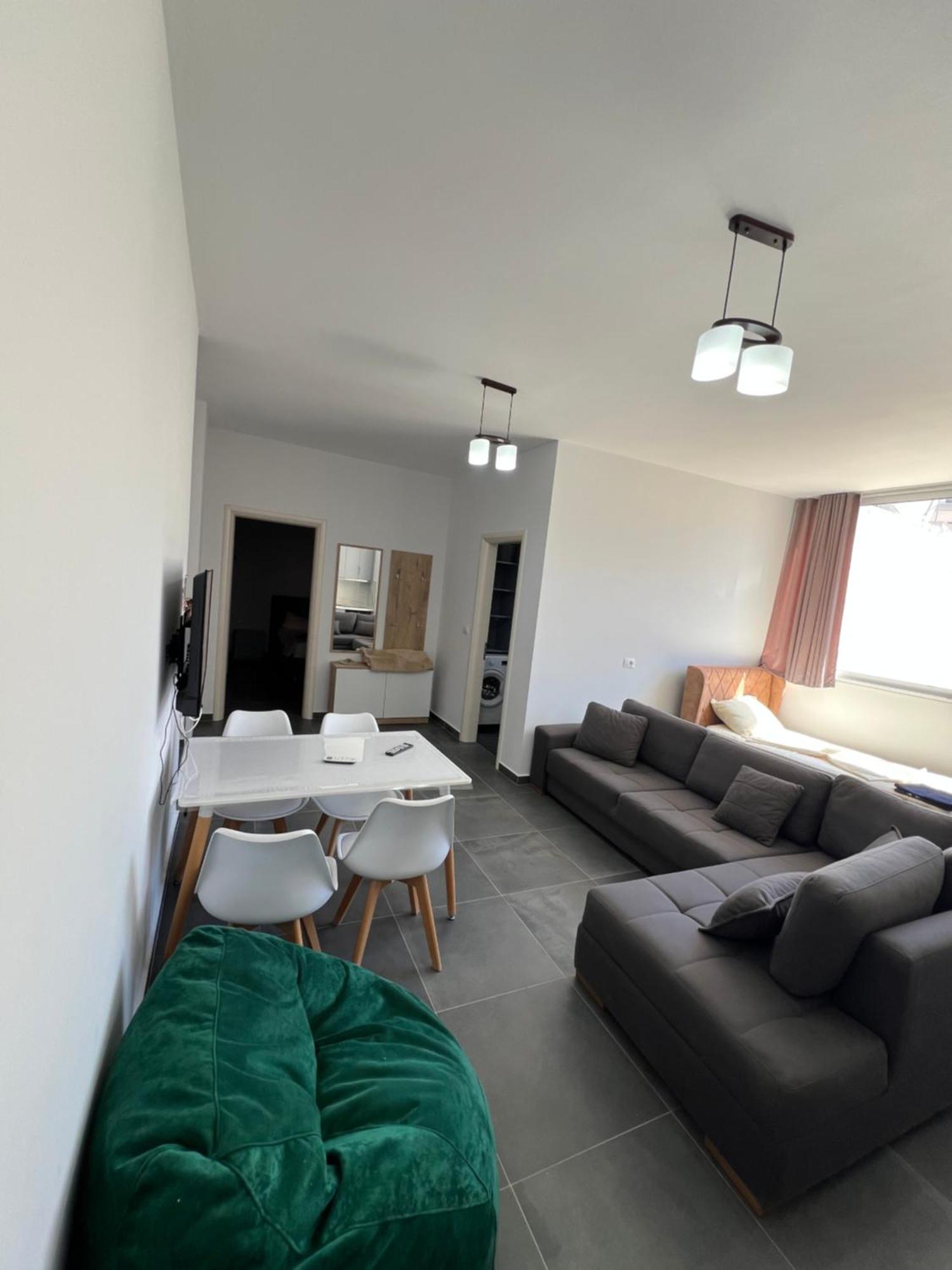Deda Apartments Sarandë エクステリア 写真